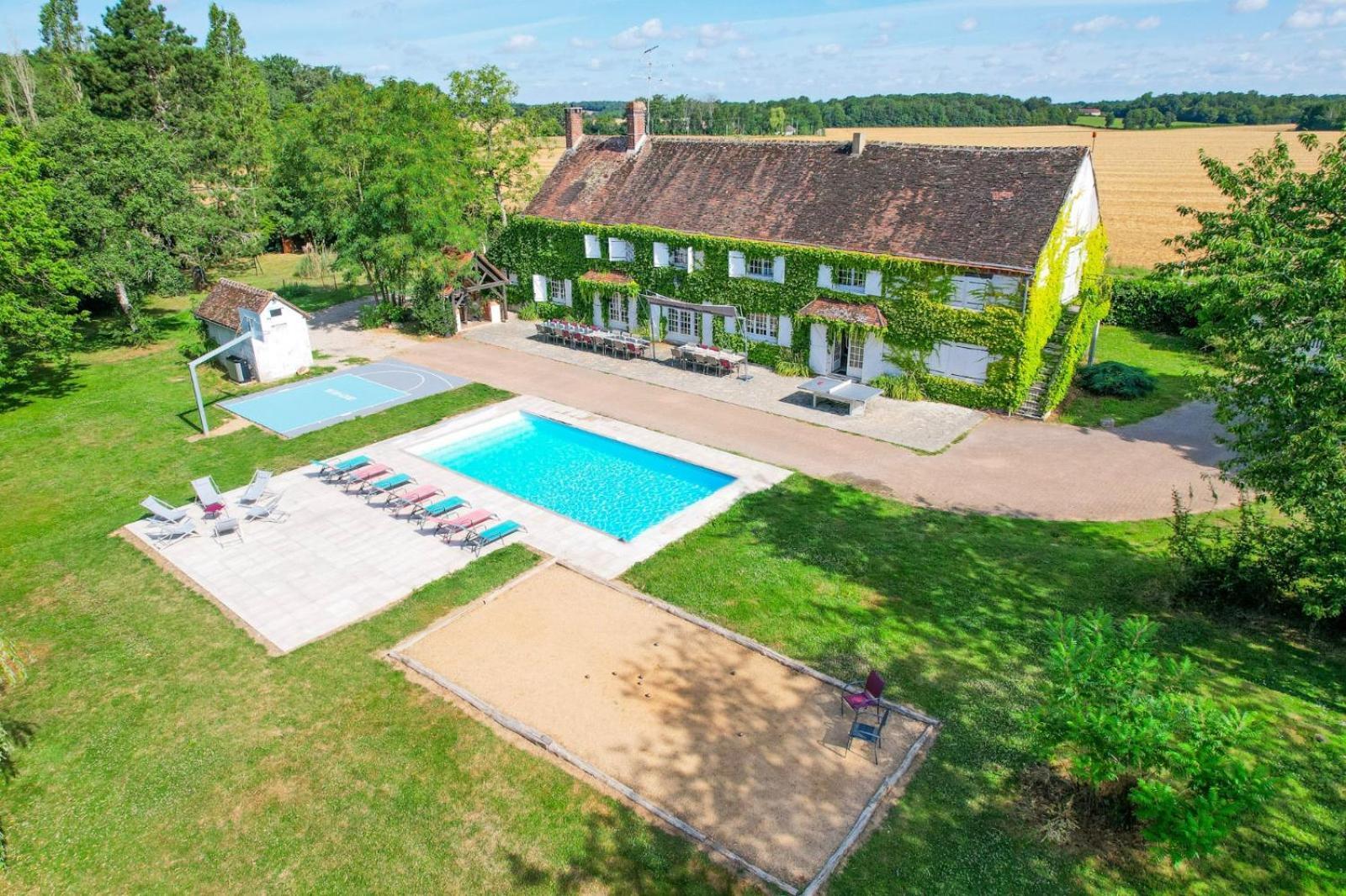 Crazy Villa Etisseaux 45 - Heated Pool - Volley Court - 1H30 Paris - 45P Saint-Maurice-sur-Aveyron ภายนอก รูปภาพ